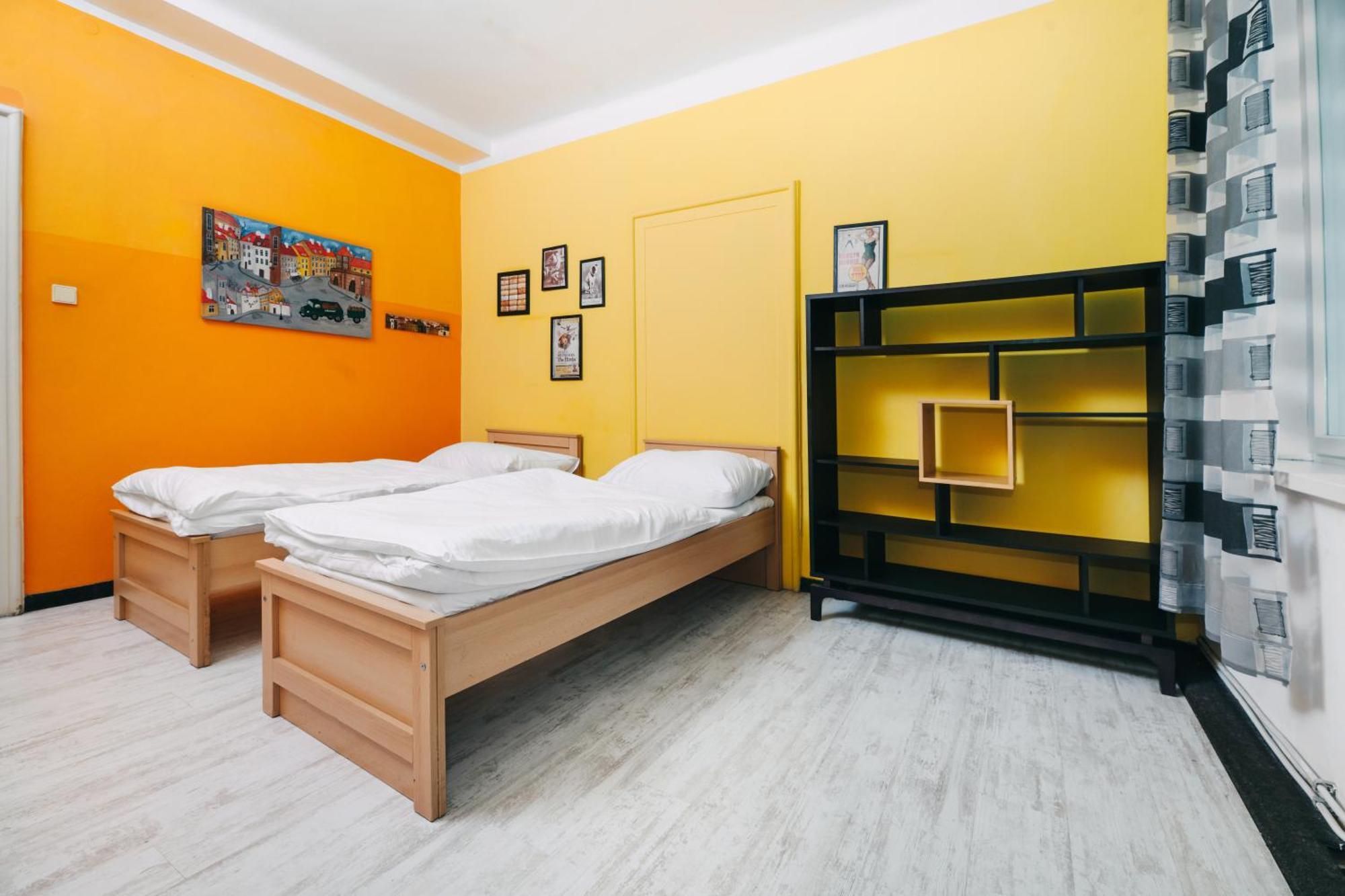 Benedikt City Center Hostel Прага Экстерьер фото